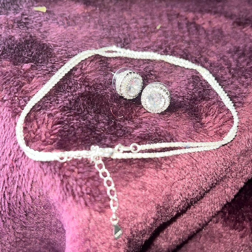 men’s earring and necklace set
